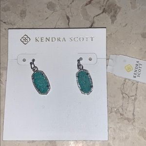 NWT silver/green druzy Kendra Scott earrings